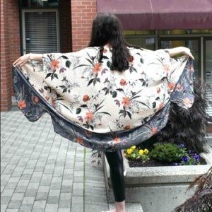 NOSTALGIA Boho floral kimono